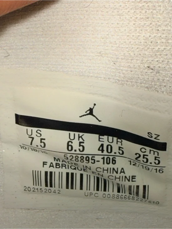Air Jordan 11 Low‎ UNC White Blue Men’s Size 7.5 528895-106