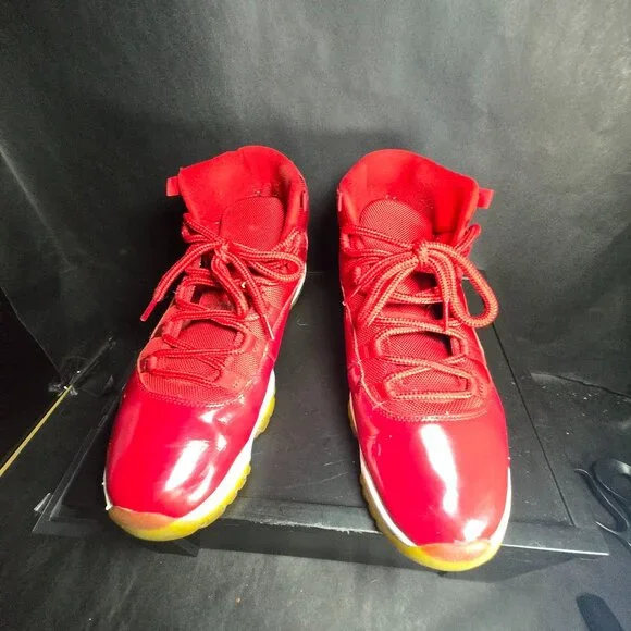 New Nike Air Jordan 11‎ Retro Win Like 96 2017 Size 11  DS Rare AJ11 Red