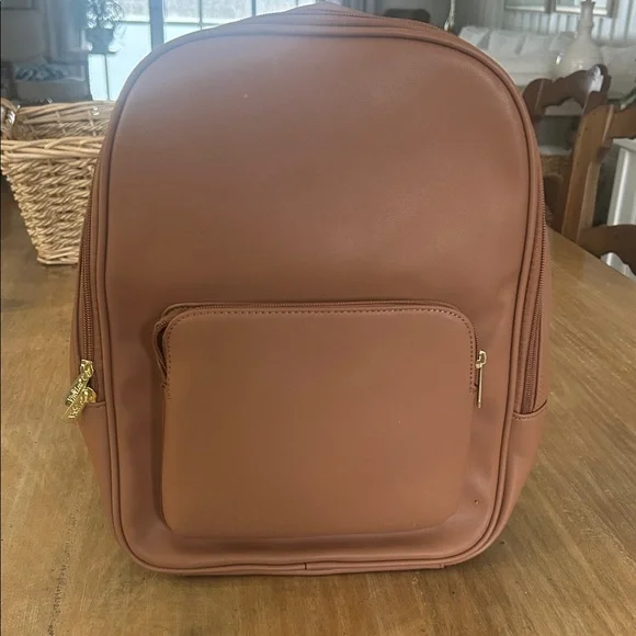 Viv&Lou‎ Camel Brown Vegan Leather Backpack Gold Hardware NWT M780L-CAMEL