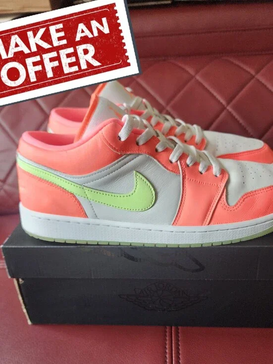 MENS AIR JORDAN 1 LOW SE - Size 13