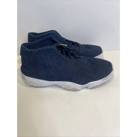 Size 9.5 Jordan Future Lows Midnight Blue