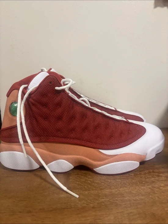 Authentic Air Jordan 13 Dune Red DJ 5982-601 .Size 7.5 .New