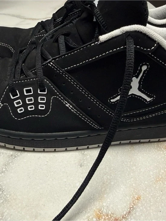 Jordan Men's Black and White Low-Top Basketball Sneakers