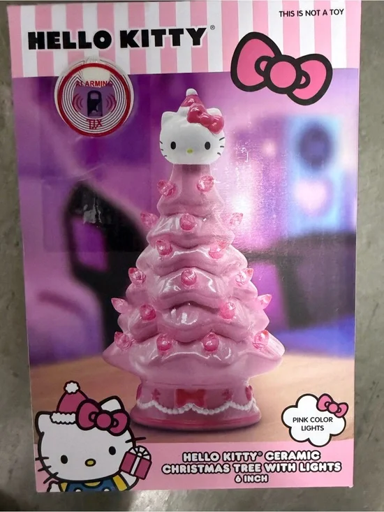 NWT Hello Kitty Pink Ceramic Holiday Tree Sw Lights