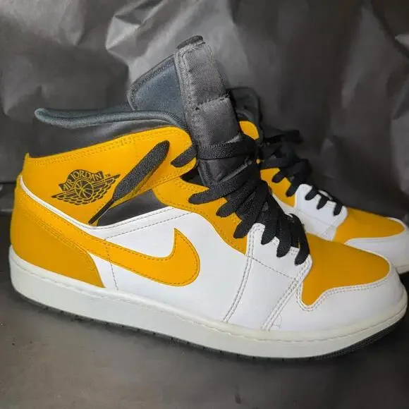 Jordan 1 Mid University Gold 554724-170 Size 12.5‎