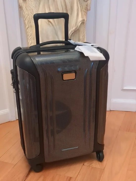 TUMI Vapor International 22