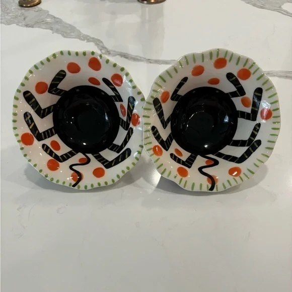 Set of 2 adorable‎ Halloween spider candy dishes