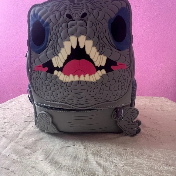 🦖 Rare Loungefly x Funko Pop! Jurassic World “Blue” Velociraptor Mini Backpack 🦖