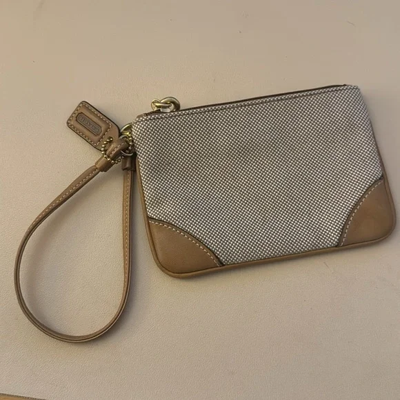 Vintage Coach Small Wristlet | Tweed Fabric & Leather Zip Pouch Tan