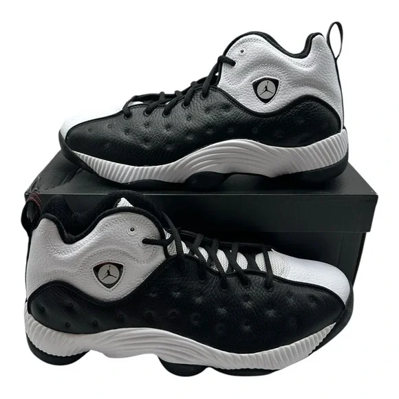 Jordan Jumpman Team II Basketball Shoes Men 10.5 White Black Sneakers 819175-010
