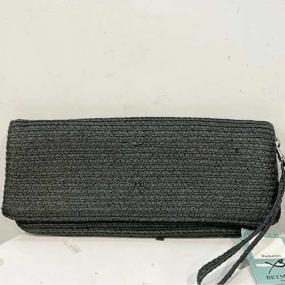 NEW Betmar‎ New York Packable Straw Clutch Black Womens NWT