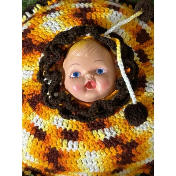 Vintage Crochet Doll Face Pillow‎ 70s Handmade Retro Kitsch Orange Brown 14