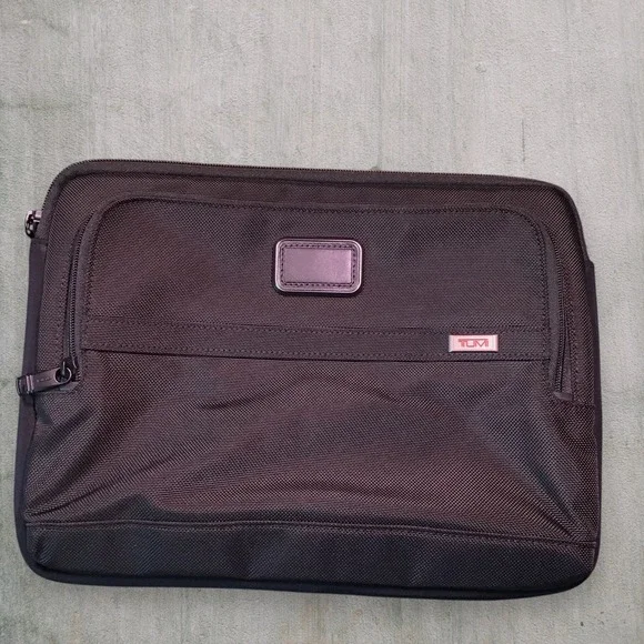 TUMI Alpha Black Ballistic Nylon Padded Laptop Sleeve Case Organizer Medium