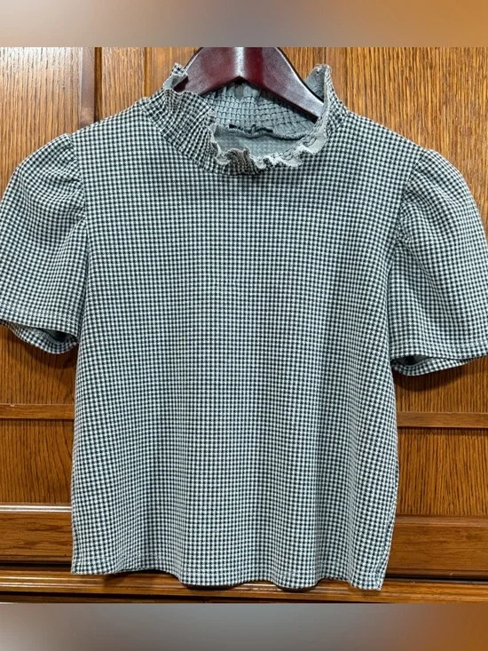 Zara Houndstooth Mock Neck Ruffle Top Puff Sleeve Smocked Gingham Academia Plaid