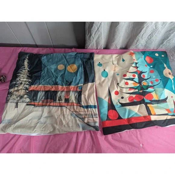 2 lot Christmas Holiday zippered pillow‎ cases 17.5