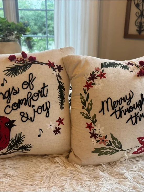 Holiday Cardinal & Wreath Decorative Throw Pillow Set - Neutral with Red & Green