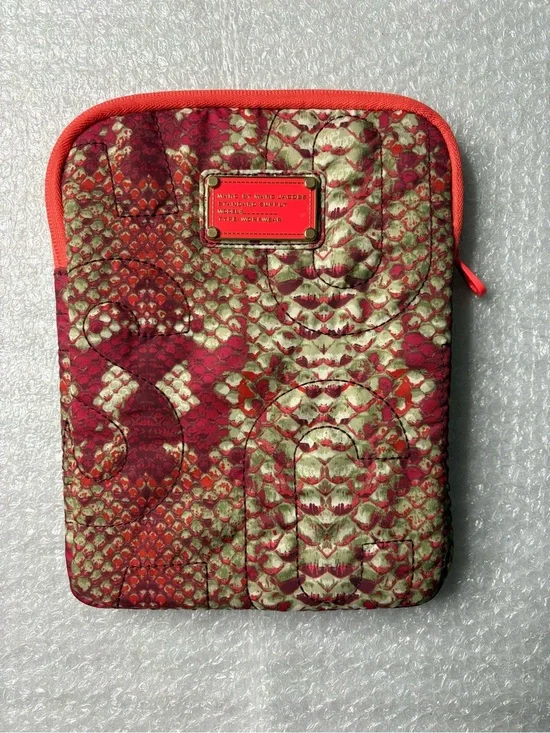 Marc Jacobs coral snakeskin quilted nylon tablet case