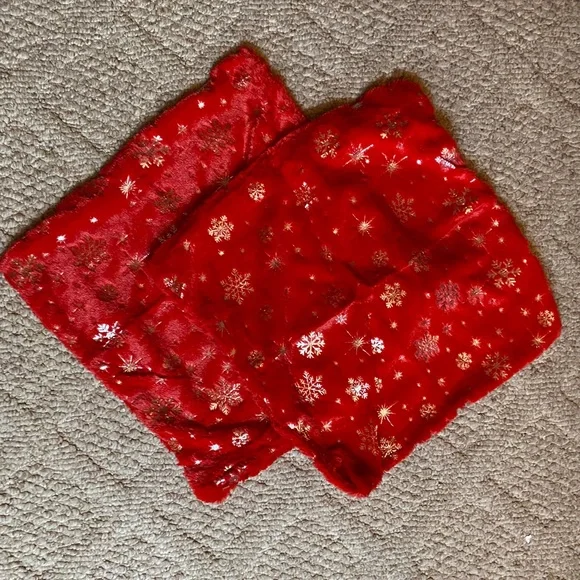 Holiday winter pillow covers, set of 2