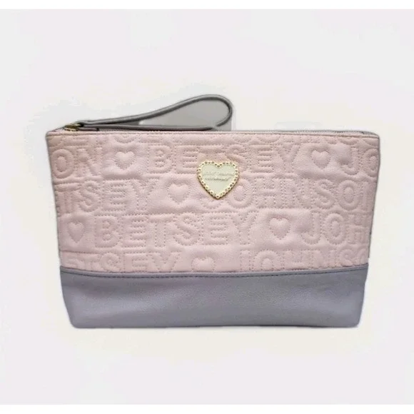 Betsey Johnson Makeup Bag Pink Gray Quilted Heart Wristlet Travel Bag Zip Pouch