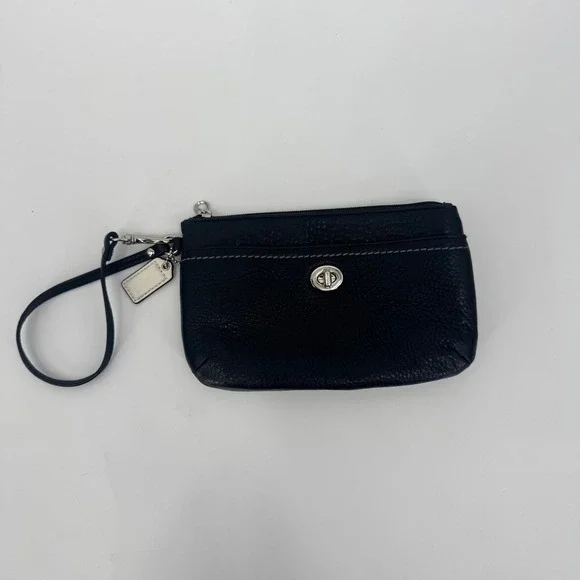 Y2K Coach Park Leather Medium Wristlet Black White Contrast Stitching Silver‎