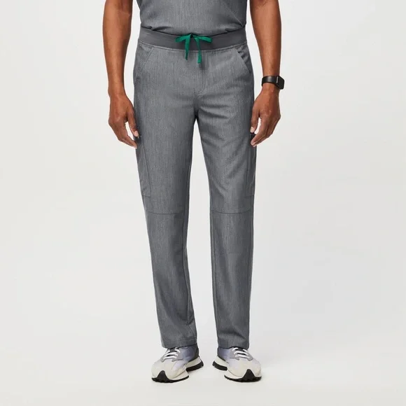 FIGS Axim Cargo Scrub Pants Graphite Mens Size Medium‎