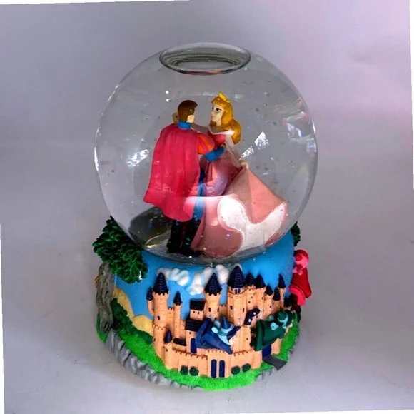 Disney Enesco Sleeping Beauty Musical Snow Globe Aurora Prince Phillip 6