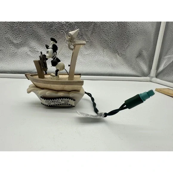 Disney Hallmark Steamboat Willie 75 Years 2003 Keepsake Ornament QXD5047 Mickey