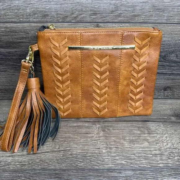 STEVE MADDEN WALLET WRISTLET MAUVE SMOOTH TEXTURED GOLD ZIPPER