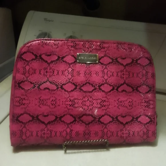 Steve Madden Vibrant Pink Snake Print Cosmetic Bag‎