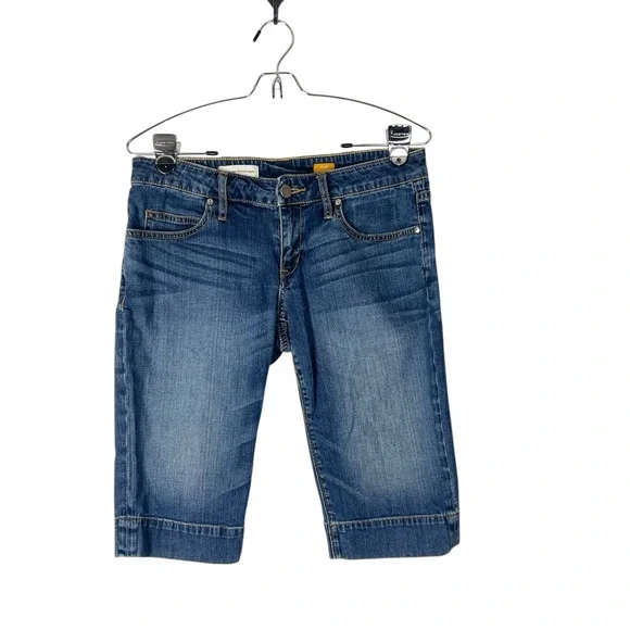 Pilcro and the Letterpress‎ long denim shorts Size 28 low rise straight