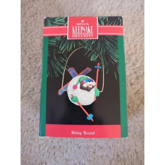 Hallmark Keepsake Ornament 1992 Skiing 'Round Bear Orig‎ Box