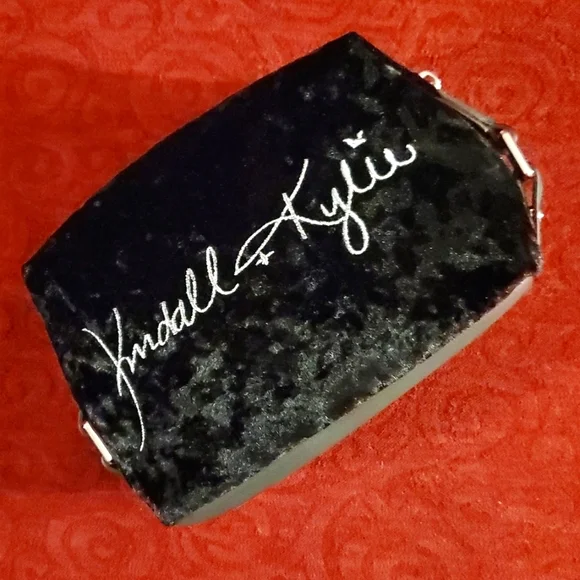 NEW Kendall & Kylie Black Velvet Cube Cosmetic Bag