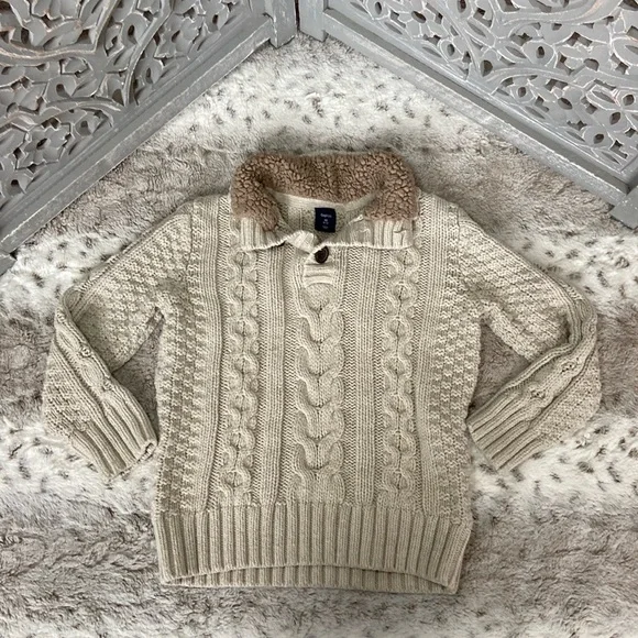 GAP Kids cream cable knit sweater boys XSmall faux fur preppy gorpcore classic