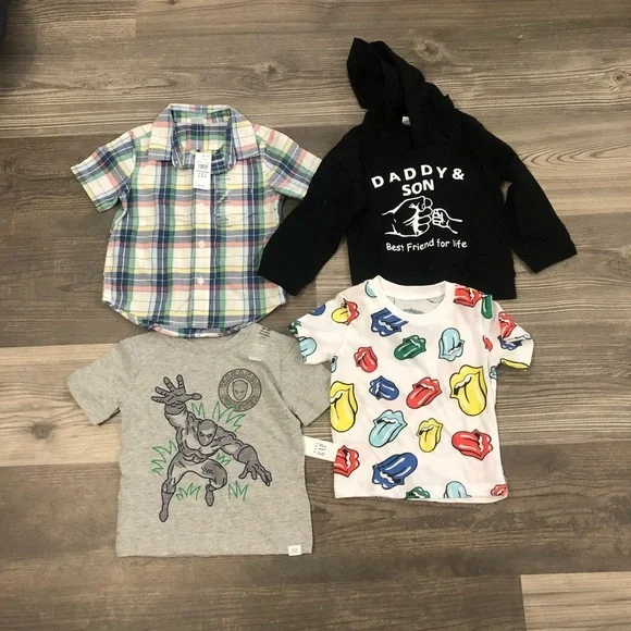 Gap Short Sleeve Shirt and Sweatshirt Bundle for Kids 18-24 mths