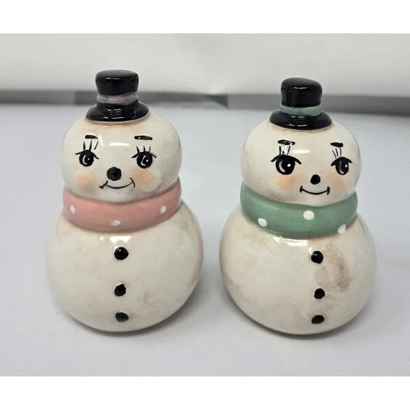 Johanna Parker Snowman Salt & Pepper Shakers‎ set  Pastel Pink Mint Green NWOB