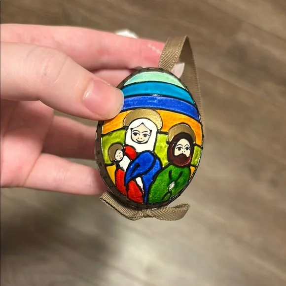 nwt holy family egg ornament