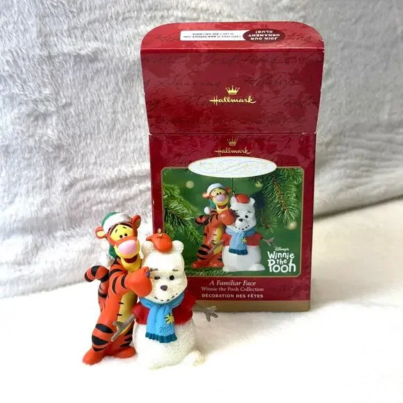 Hallmark Keepsake WINNIE THE POOH A FAMILIAR‎ FACE 2001 Christmas Ornament w/Box