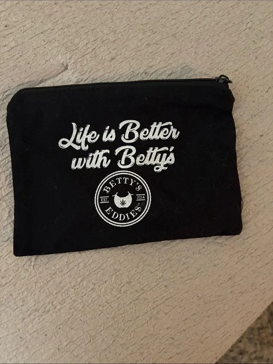 Betty's Eddies Black Zip Pouch 