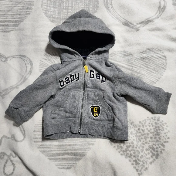 Baby GAP Gray‎ Hoodie for Kids 12-18M