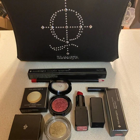 Illamasqua Limited Edition Reign of Rock studded makeup bag with products! 💄💋