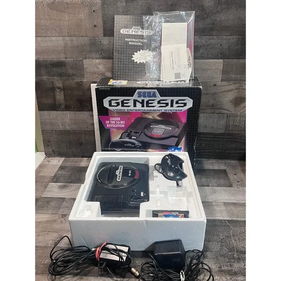 Sega Genesis Model 1601 Console Boxed High Definition Graphics Sonic 16-Bit