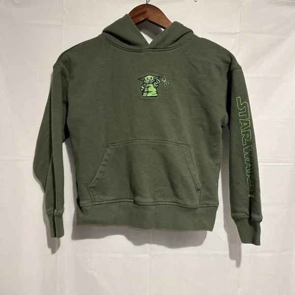 Gap Kids Star Wars Mandalorian Grogu Baby Yoda Hoodie Olive Green GAP Logo Hood