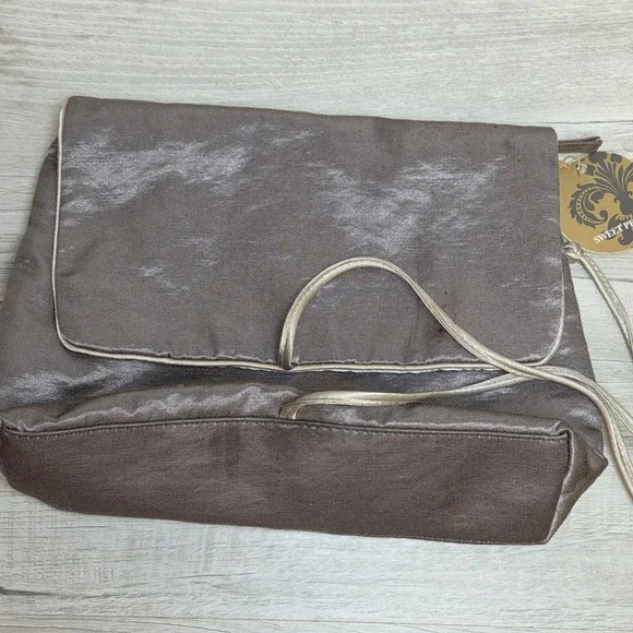 Bath & Body Works Sweet Pea Satin Clutch Bag Taupe Evening Pouch 9.5x7