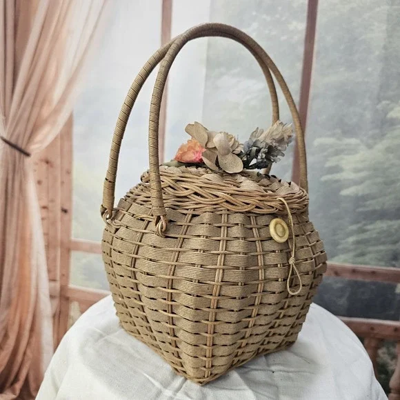 Vintage 1940's Wicker Basket Purse Handbag Top Handle Lid Millinery Flowers