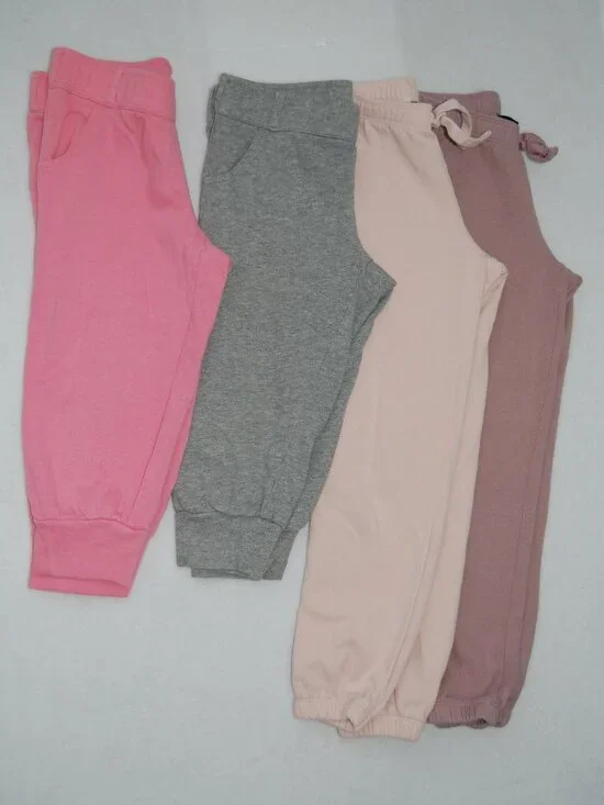 GAP Girls Size S (6/7), Bundle of 4 Sweatpants