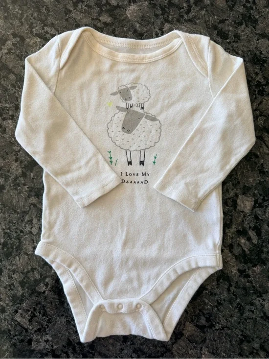 3/$15 Baby GAP White Cotton Sheep Graphic Long Sleeve Bodysuit 6-12M