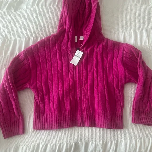 GAP Kids Fuchsia Hooded sweater / size 4-5 (XS)