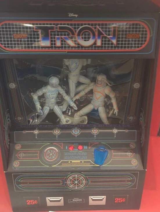 Disney Parks Diamond Select Tron Deluxe Action Figure New