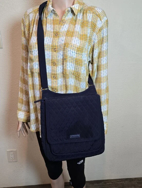 Vera Bradley Zip top Hipster in quilted Navy