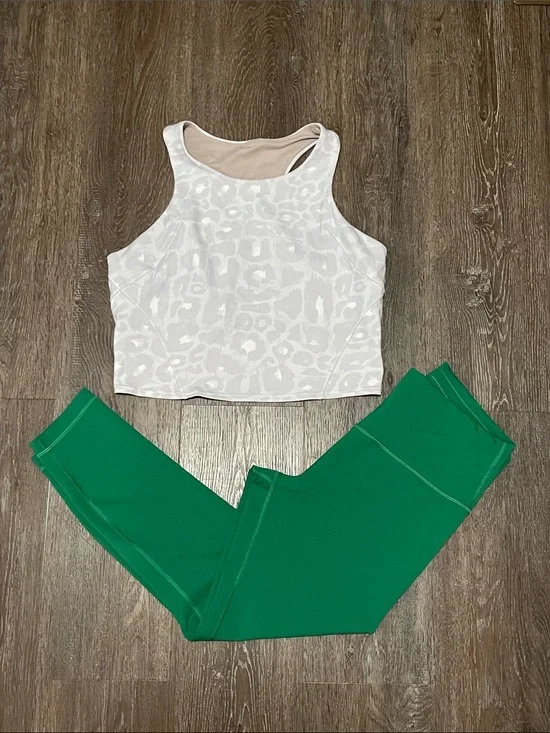 NWOT Lululemon Matching Wunder Train Set. Size 12